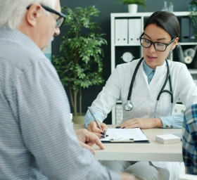 Wie wird Morbus Fabry behandelt?