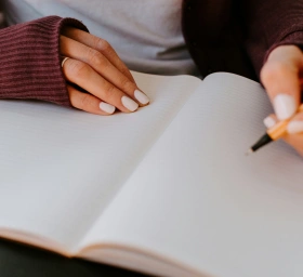 Welche Symptome verursacht Morbus Fabry?